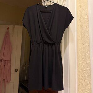 uniqlo black v neck short sleeve romper